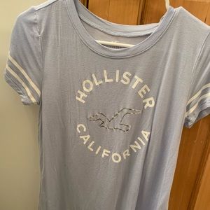 hollister t-shirt